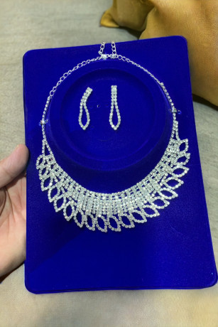 fancy-necklace-big-0
