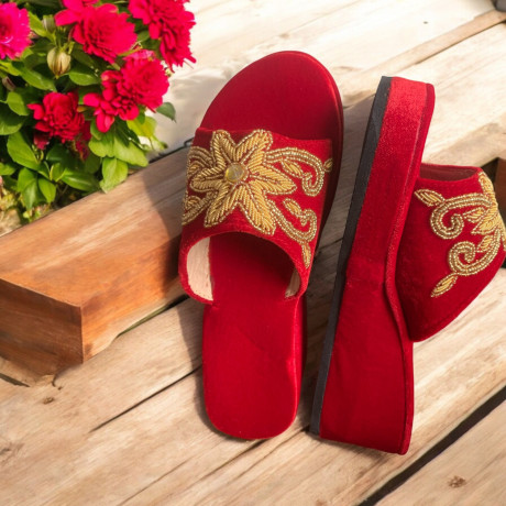 Hand Made Block Heel Pure Velvet Chatti