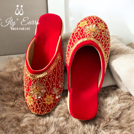 Hand Made Pure Velvet Chatti (C-4.5)