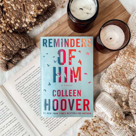reminders-of-him-a-novel-by-colleen-hoover-big-0