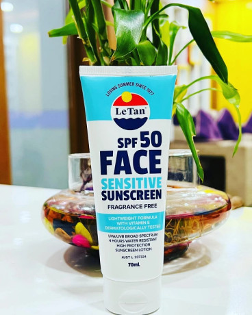 le-tan-sensitive-face-sunscreen-spf50-70ml-big-0