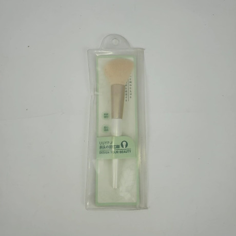 cc-blush-brush-big-0