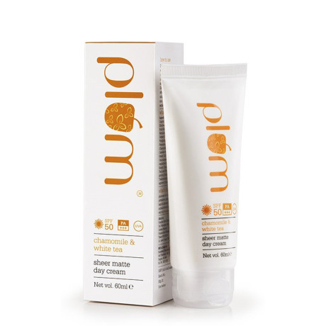 plum-chamomile-white-tea-sheer-matte-day-cream-spf50-big-0